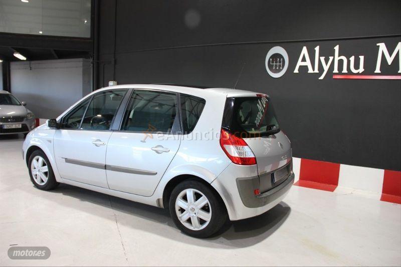 Renault Scenic Luxe Dynamique 1.6 16V EU4 de 2006 con 59.000 Km por 3.990 EUR. en Salamanca