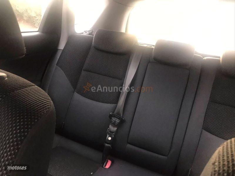 Hyundai i30 CW 1.6 CRDi 90cv Comfort de 2010 con 290.000 Km por 3.499 EUR. en Burgos