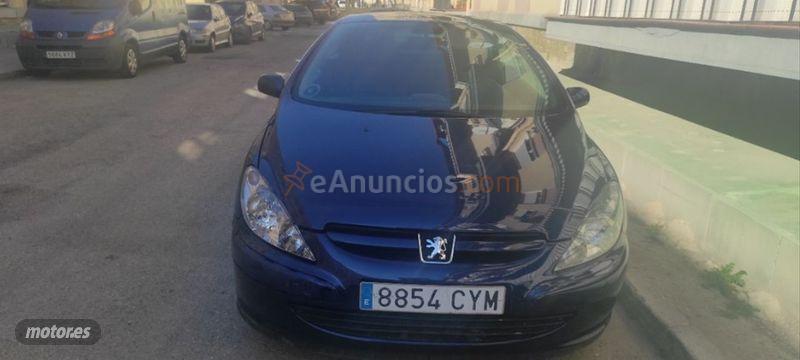 Peugeot 307 CC 1.6 16v de 2004 con 176.400 Km por 2.990 EUR. en Alicante