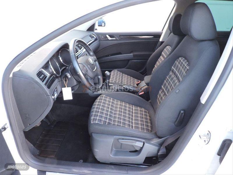 Skoda Superb Combi 2.0 TDI CR 170cv DPF Ambition de 2012 con 122.817 Km por 13.800 EUR. en La Rioja