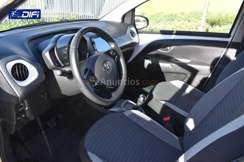 Toyota Aygo 1.0 70 xplay 