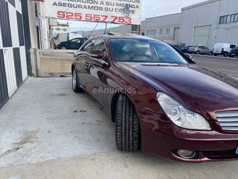 Mercedes Clase CLS nacional con libro de mantenimiento al dia 