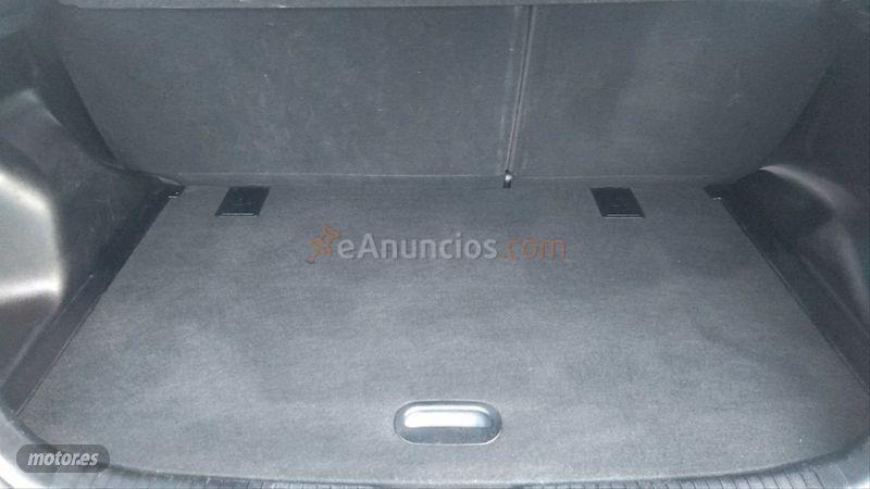 Kia Venga 1.4 CVVT 90cv Concept de 2012 con 186.000 Km por 6.900 EUR. en Cantabria