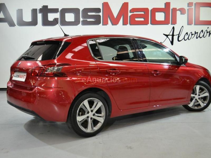 Peugeot 308 5p Allure 1.5 BlueHDi 96KW (130CV)