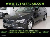Skoda Superb Combi 1.6 TDI CR 88KW 120cv DSG Active de 2017 con 118.931 Km por 13.200 EUR. en Sevilla