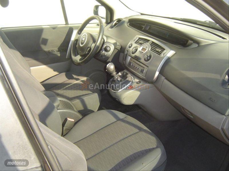 Renault Grand Scenic Emotion 7 plazas 1.5dCi105 EU4 de 2008 con 220.000 Km por 3.700 EUR. en Badajoz