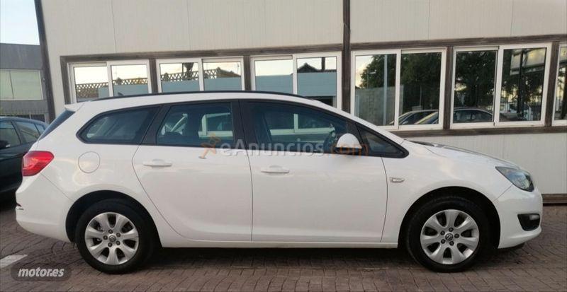 Opel Astra 1.6 CDTi 110 CV Excellence ST de 2016 con 249.000 Km por 6.390 EUR. en Sevilla