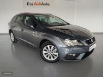 Seat Leon ST 1.6 TDI 85kW 115CV StSp Style Plus de 2017 con 121.000 Km por 13.990 EUR. en Barcelona