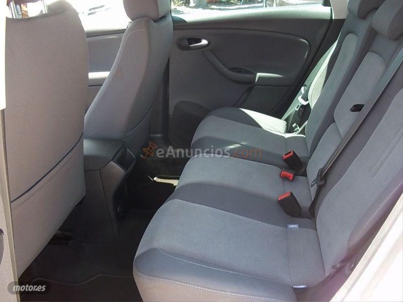 Seat Altea XL 1.6 TDI 105cv EEcomotive Style de 2011 con 104.000 Km por 7.900 EUR. en Badajoz