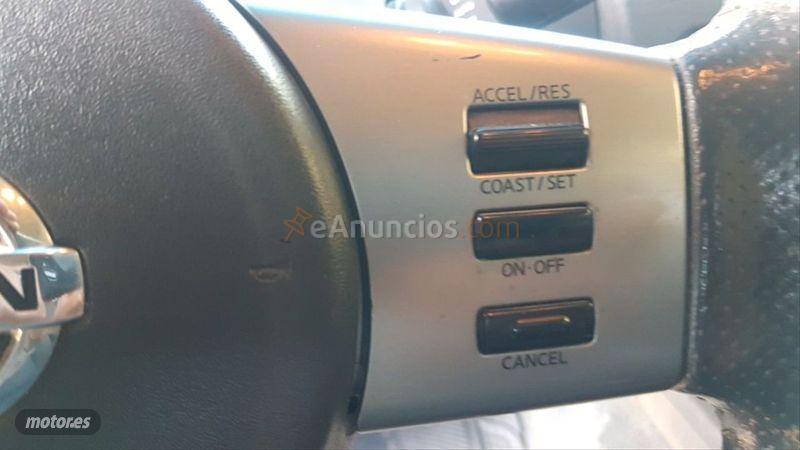 Nissan Navara 4X4 Doble Cabina LE de 2007 con 220.000 Km por 11.999 EUR. en Avila