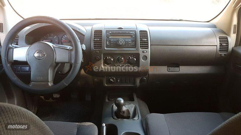 Nissan Navara 4X4 Doble Cabina LE de 2007 con 238.000 Km por 11.999 EUR. en Avila