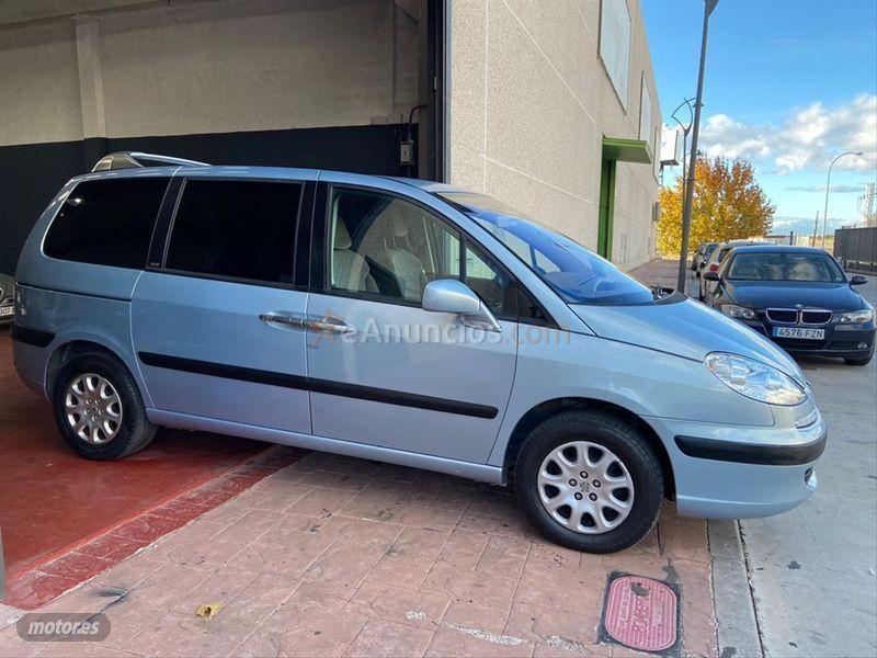 Peugeot 807 SR Pack 2.0 HDI de 2004 con 273.000 Km por 2.990 EUR. en Madrid