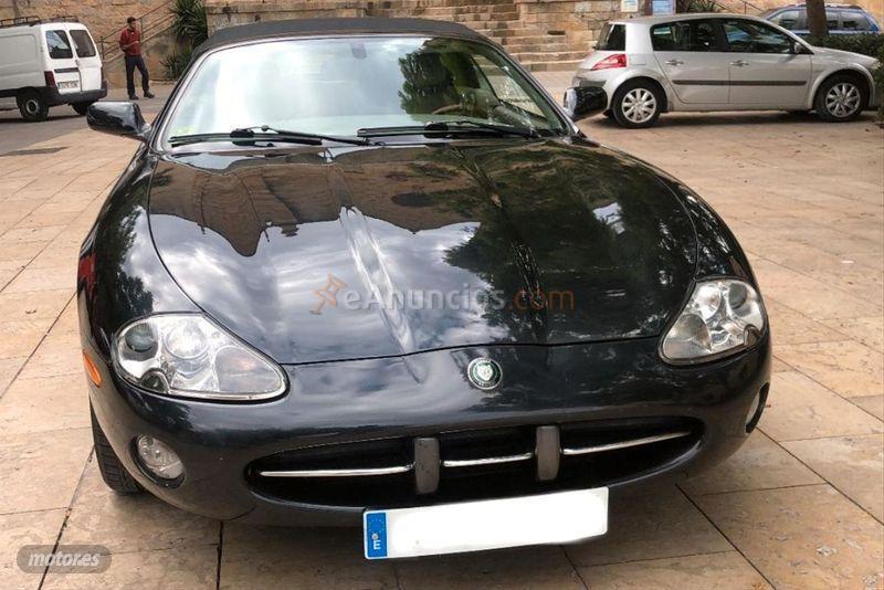 Jaguar XK XK8 CONVERTIBLE de 2001 con 124.000 Km por 14.500 EUR. en Madrid