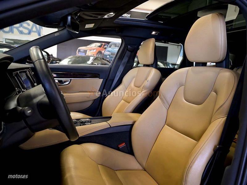 Volvo V 90 2.0 D5 AWD Momentum Auto de 2018 con 88.669 Km por 32.500 EUR. en Madrid