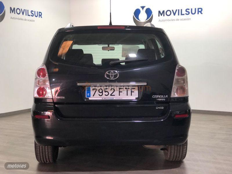 Toyota Corolla Verso 2.2 D4D 136cv Luna de 2007 con 148.021 Km por 5.700 EUR. en Sevilla