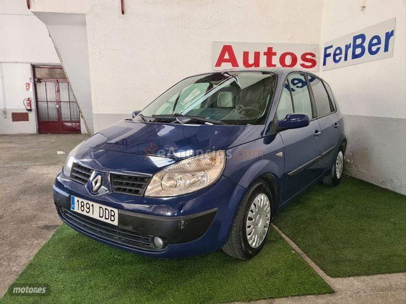 Renault Scenic CONFORT AUTHENTIQUE 1.4 16V de 2005 con 180.000 Km por 2.400 EUR. en Salamanca