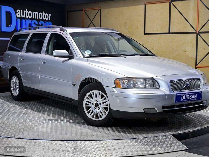 Volvo V 70 2.4 140 Momentum de 2006 con 147.360 Km por 4.890 EUR. en Madrid