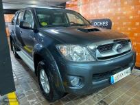 Toyota Hilux 3.0 D4D Cabina Doble VX 4x4 de 2009 con 109.000 Km por 24.990 EUR. en Madrid