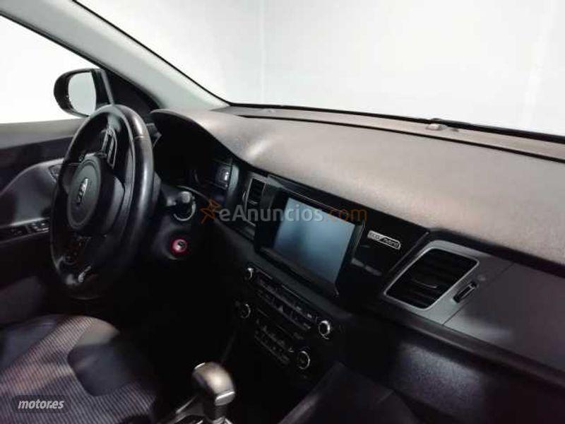 Kia Niro Niro 1.6 HEV Drive de 2019 con 64.242 Km por 17.500 EUR. en Madrid