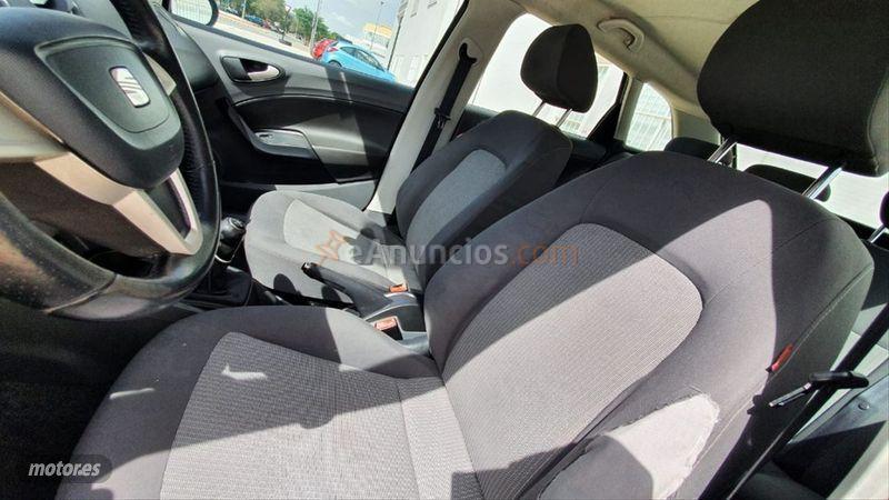 Seat Ibiza ST 1.6 TDI 105cv Sport DPF de 2011 con 249.800 Km por 4.990 EUR. en Murcia