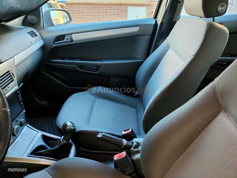 Opel Astra OPEL  1.7CDTi Enjoy 100 de 2004 con 250.000 Km por 3.500 EUR. en Granada