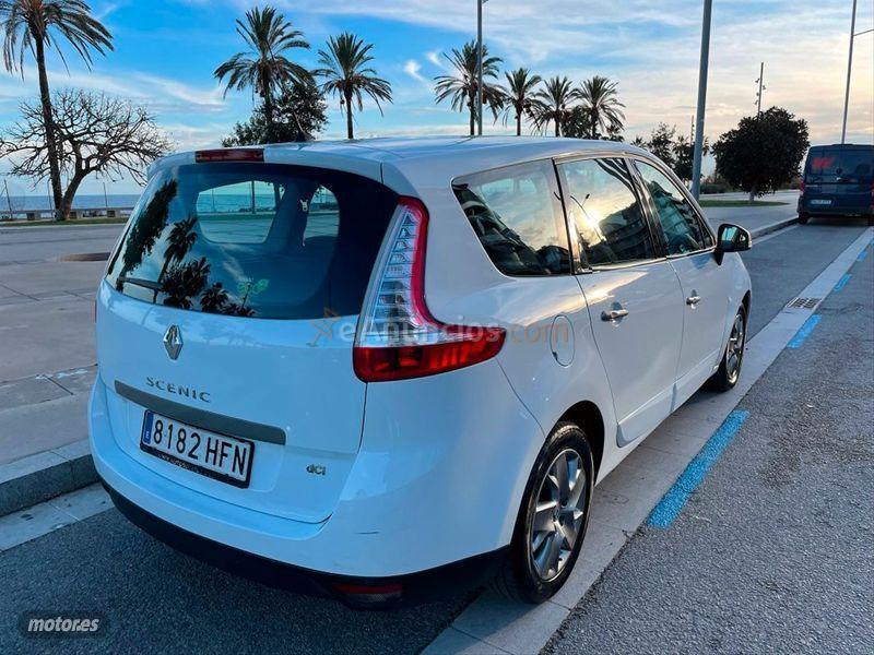 Renault Grand Scenic Dynamique dCi 110 7 plazas de 2011 con 152.000 Km por 6.800 EUR. en Barcelona