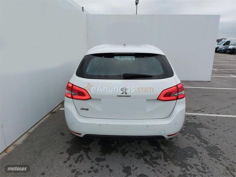 Peugeot 308 SW Active 1.6 BlueHDi 88KW 120CV de 2017 con 143.703 Km por 10.000 EUR. en Badajoz