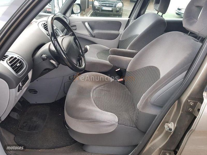 Citroen Xsara Picasso 1.6 HDi 92 LX Plus de 2007 con 288.000 Km por 2.100 EUR. en Valladolid