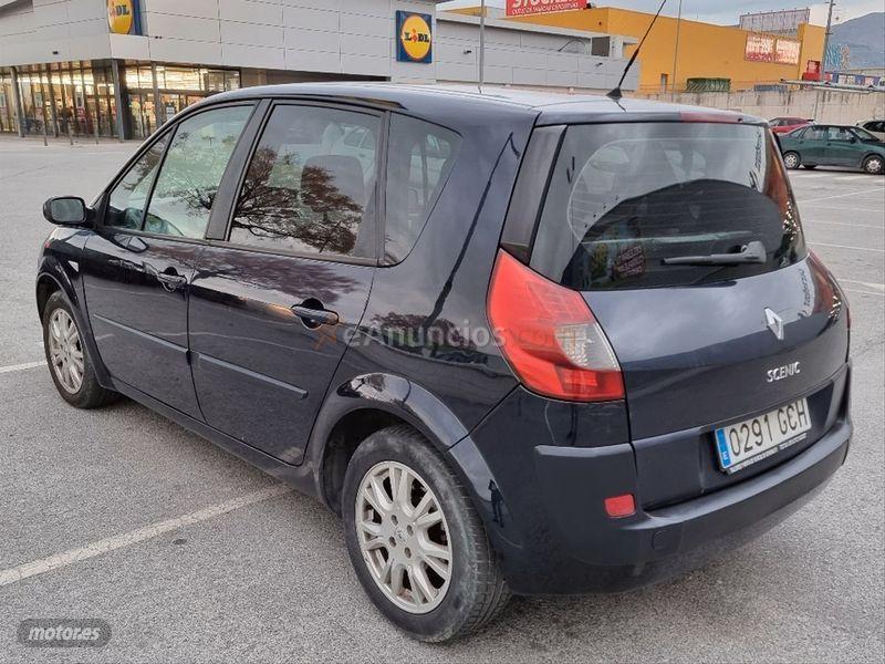 Renault Scenic Dynamique 1.5dCi105 EU4 eco2 de 2008 con 222.000 Km por 2.800 EUR. en Granada