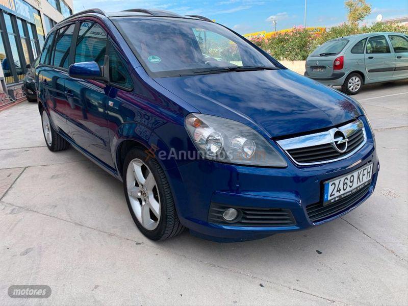 Opel Zafira Cosmo Deportivo 1.9 CDTi 16v de 2005 con 190.000 Km por 3.780 EUR. en Madrid