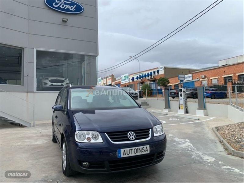 Volkswagen Touran 1.9 TDI Edition de 2005 con 204.000 Km por 4.800 EUR. en Segovia
