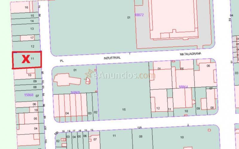 Solar de 1400 m2, uso industrial,
