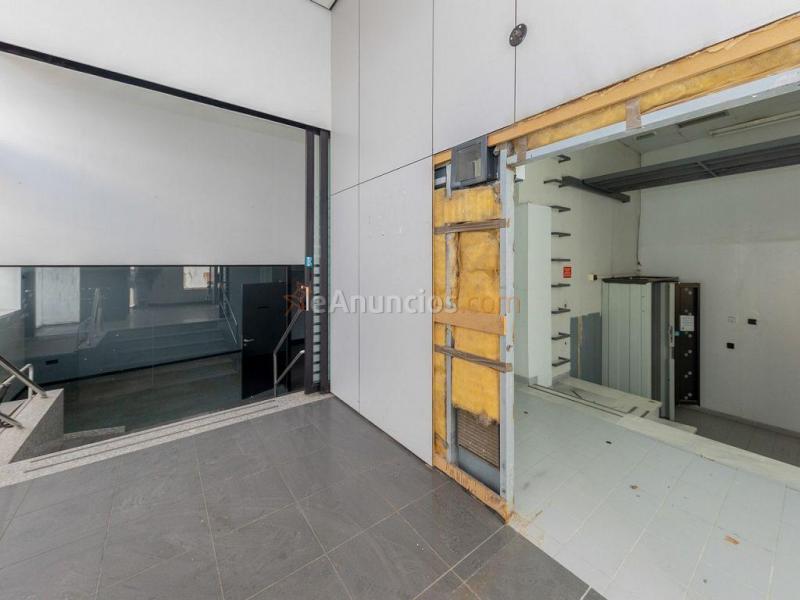 LOCAL COMERCIAL A PIE DE CALLE