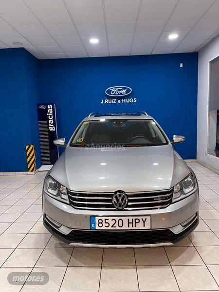 Volkswagen Passat Alltrack 2.0 TDI 140cv Bluemotion Tech de 2013 con 128.461 Km por 15.900 EUR. en Sevilla