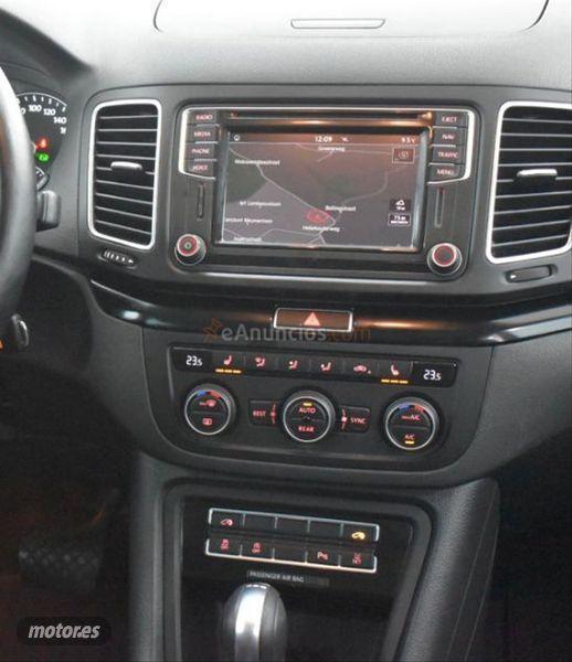 Volkswagen Sharan Sport 2.0 TDI 110kW 150CV DSG de 2017 con 150.000 Km por 21.500 EUR. en Cadiz