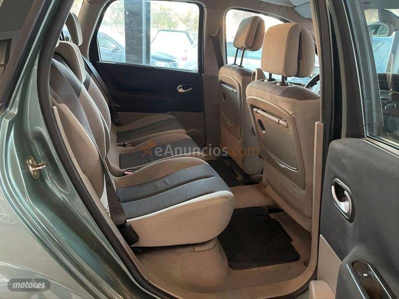 Renault Scenic CONFORT DYNAMIQUE 1.9DCI de 2003 con 75.324 Km por 2.499 EUR. en Sevilla