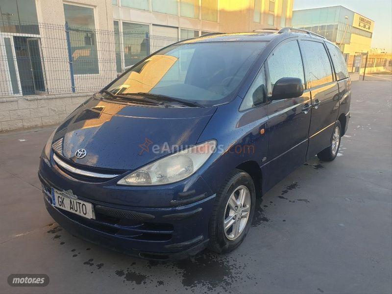 Toyota Previa 2.0 D4D Luna 7 Plazas de 2004 con 334.000 Km por 3.950 EUR. en Madrid