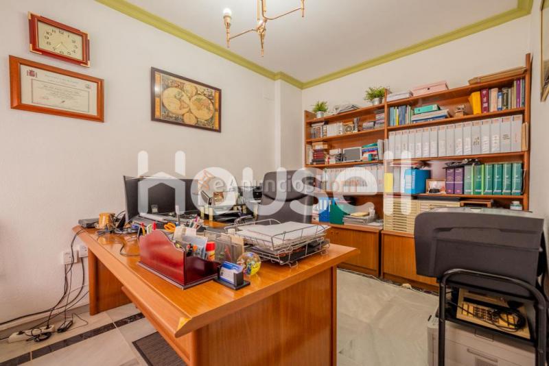 Casa en venta de 335 m en Calle José María Izquierdo, 41008 Sevilla