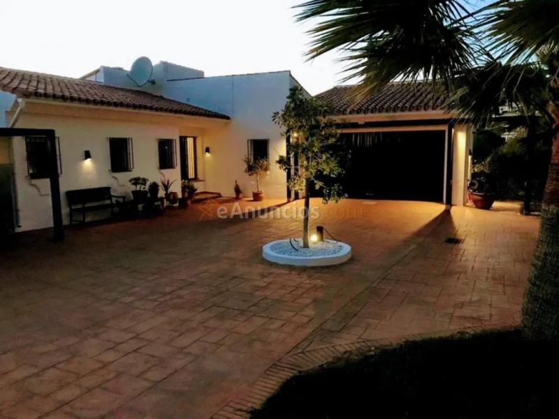 Casa de campo-Masía en Venta en Almachada Málaga