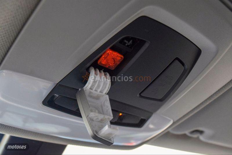 BMW Serie 3 320d xDrive Touring de 2015 con 142.300 Km por 19.900 EUR. en Madrid