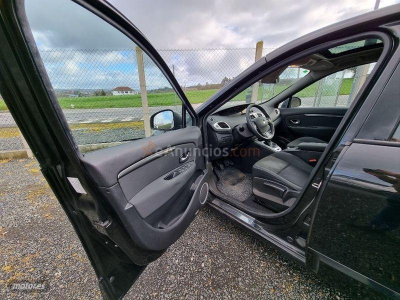 Renault Scenic Dynamique 1.5dCi 105cv eco2 de 2009 con 133.000 Km por 7.600 EUR. en Pontevedra