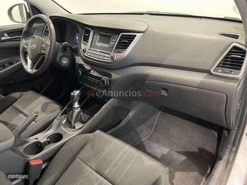 Hyundai Tucson 1.6 GDI BE Essence 4x2 de 2018 con 47.600 Km por 17.200 EUR. en Barcelona