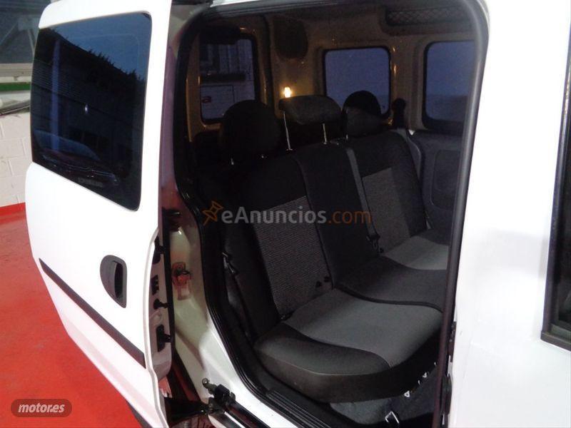 Opel Combo Tour Enjoy 1.3 CDTI 75 CV de 2011 con 177.000 Km por 4.800 EUR. en Vizcaya