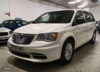 Lancia Voyager 2.8 CRD SILVER de 2013 con 245.000 Km por 11.490 EUR. en Madrid
