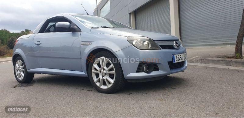 Opel Tigra Sport 1.3 CDTi de 2006 con 149.000 Km por 2.500 EUR. en Barcelona