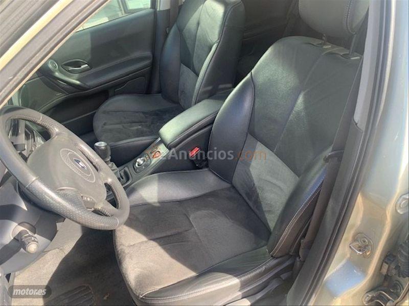 Renault Laguna G.Tour Luxe Privilege 2.0dCi 150CV E4 de 2006 con 217.000 Km por 5.500 EUR. en Burgos