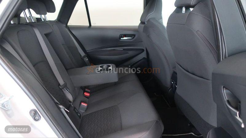 Toyota Corolla 1.8 125H ACTIVE TECH ECVT TOU SPORT de 2021 con 16.117 Km por 21.900 EUR. en Sevilla