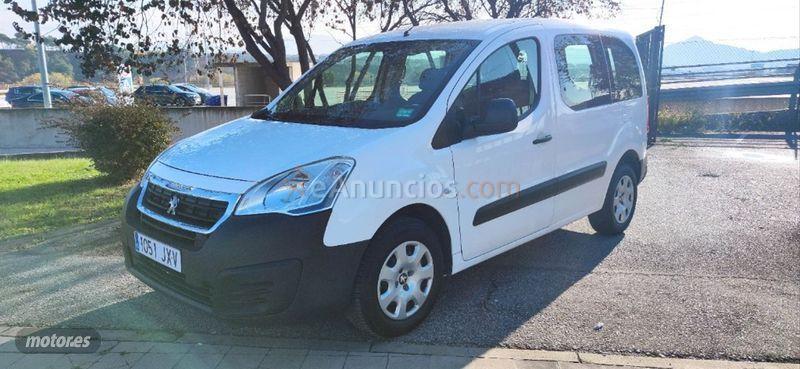 Peugeot Partner TEPEE Access 1.6 BlueHDi 75 de 2016 con 175.000 Km por 8.980 EUR. en Barcelona