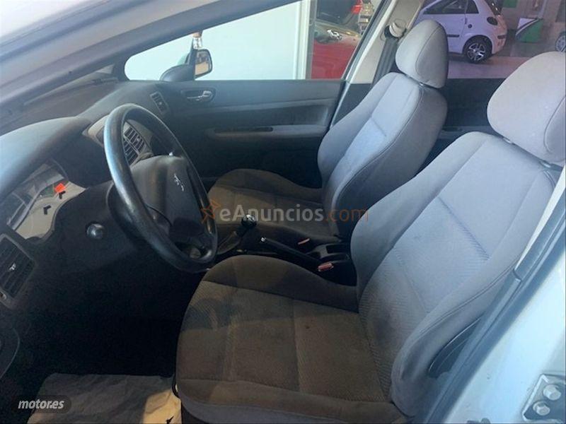Peugeot 307 SW Pack 1.6 HDi de 2004 con 212.000 Km por 3.500 EUR. en Burgos