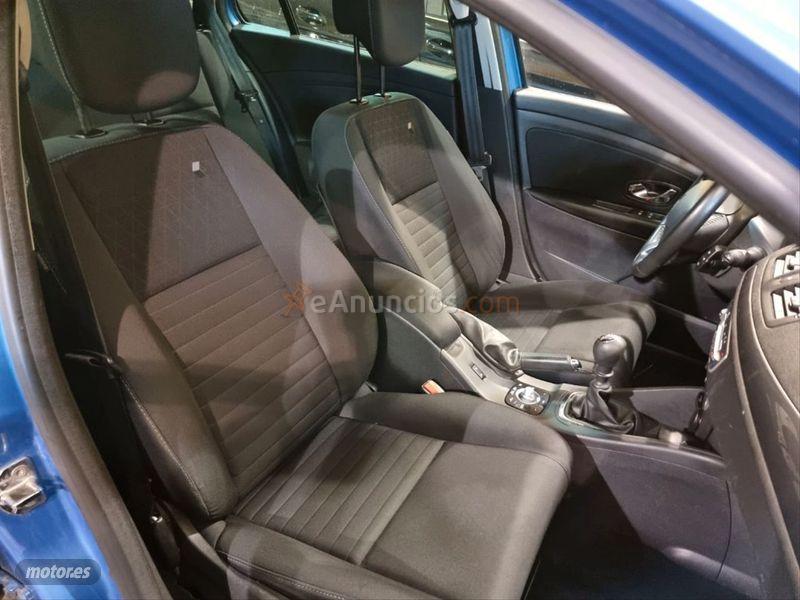 Renault Megane Sp. Tou. Limited Energy TCe 115 SS E6 de 2015 con 202.869 Km por 8.500 EUR. en Madrid